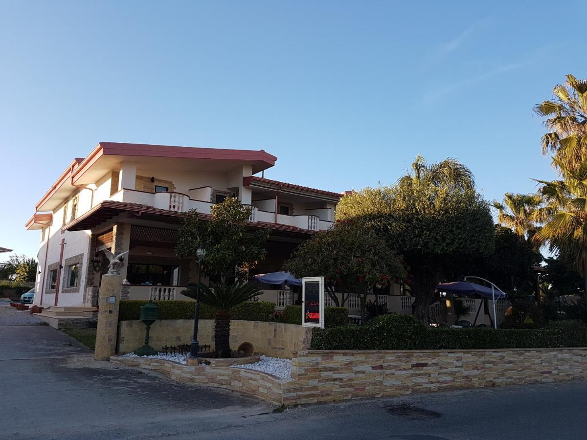 Hotel La Campagnola Капо-Ватикано Екстер'єр фото