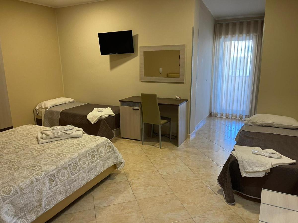 Hotel La Campagnola Капо-Ватикано Екстер'єр фото