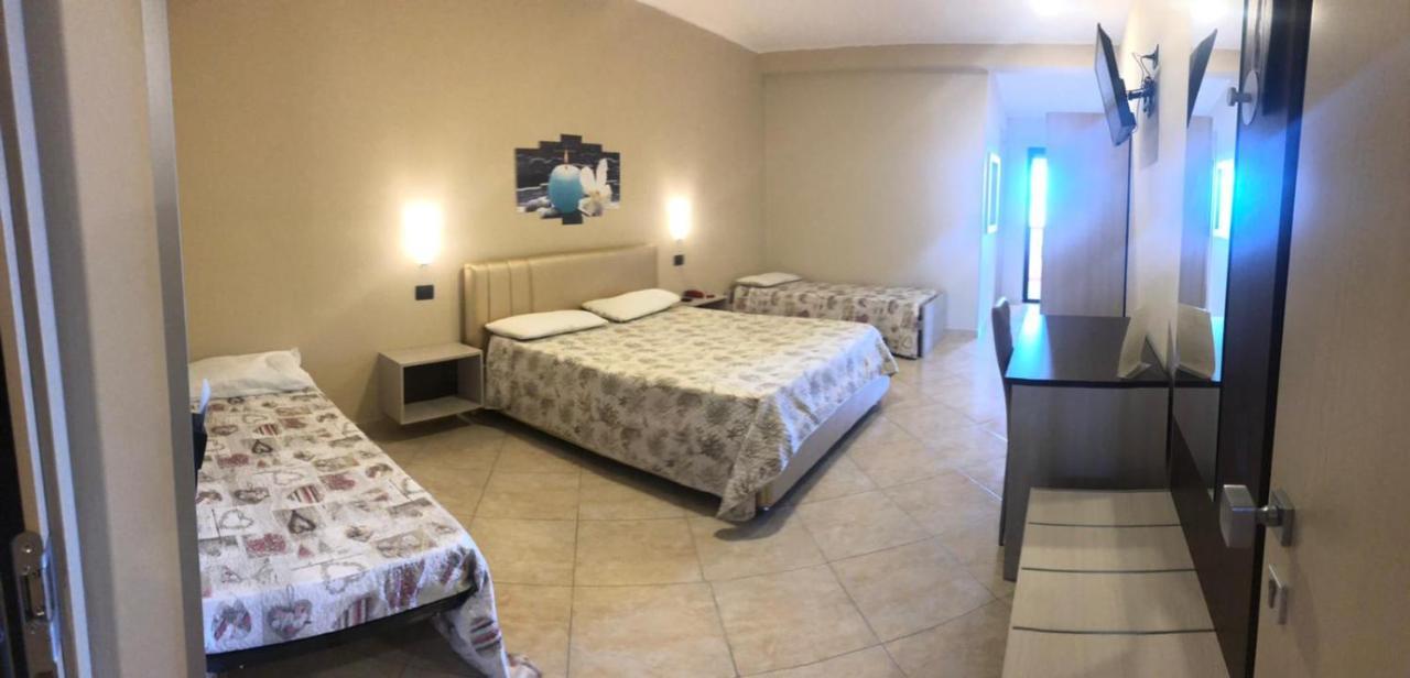 Hotel La Campagnola Капо-Ватикано Екстер'єр фото
