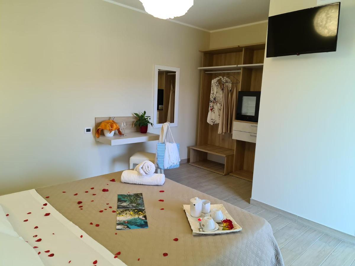 Hotel La Campagnola Капо-Ватикано Екстер'єр фото