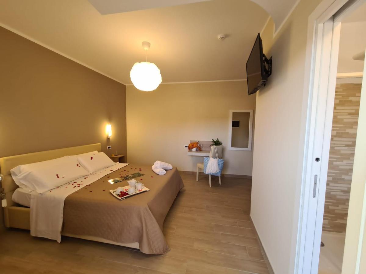 Hotel La Campagnola Капо-Ватикано Екстер'єр фото